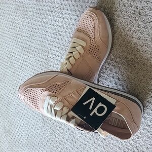 Dolce Vita Pink/Salmon Sneakers size 8